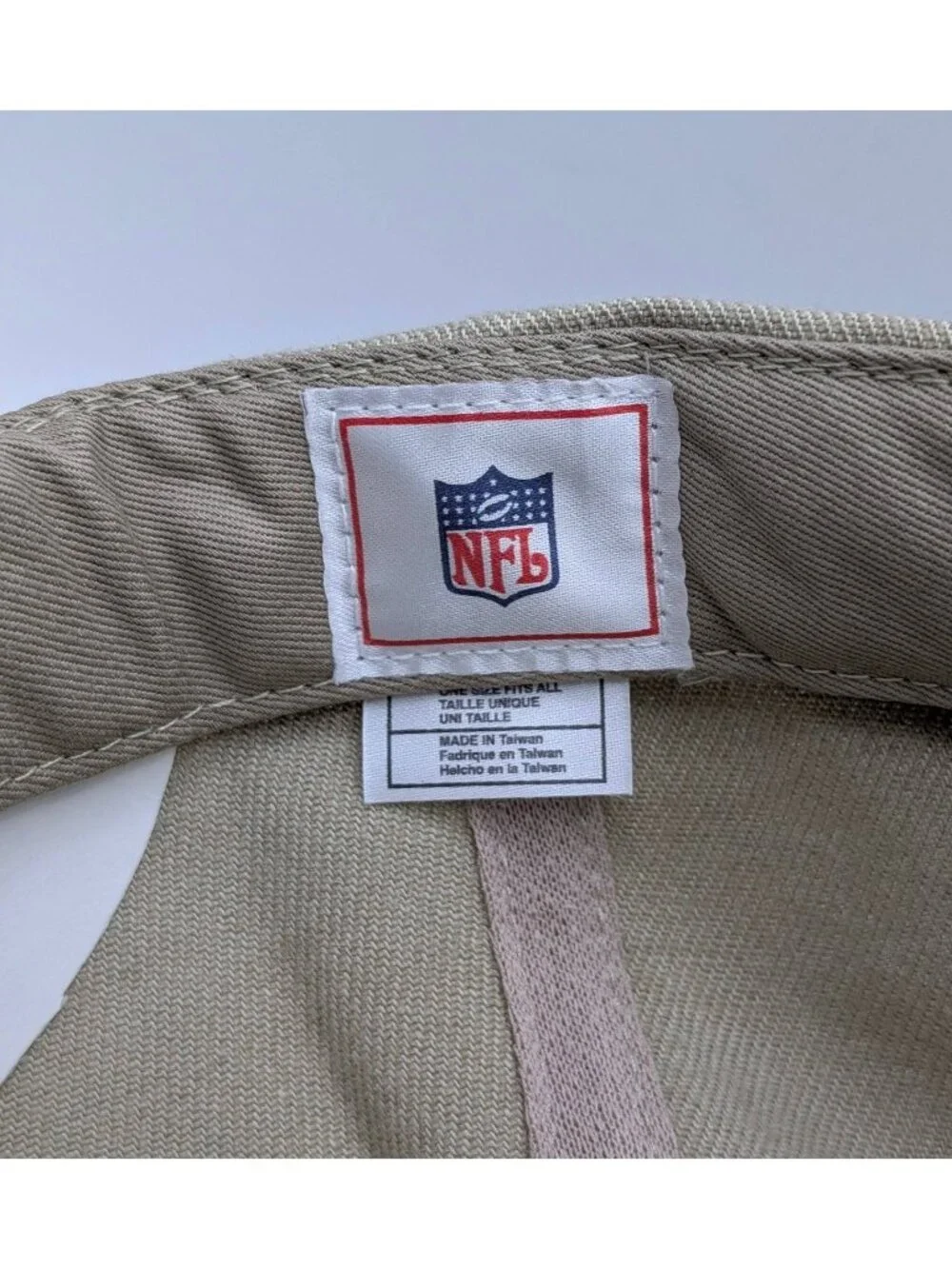 NEW NWT Kansas City Chiefs NFL Football Beige Tan & White Adjustable Strap Back